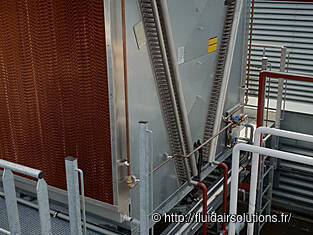 HR2 highside float regulators at Evapco ammonia v-shape condensators